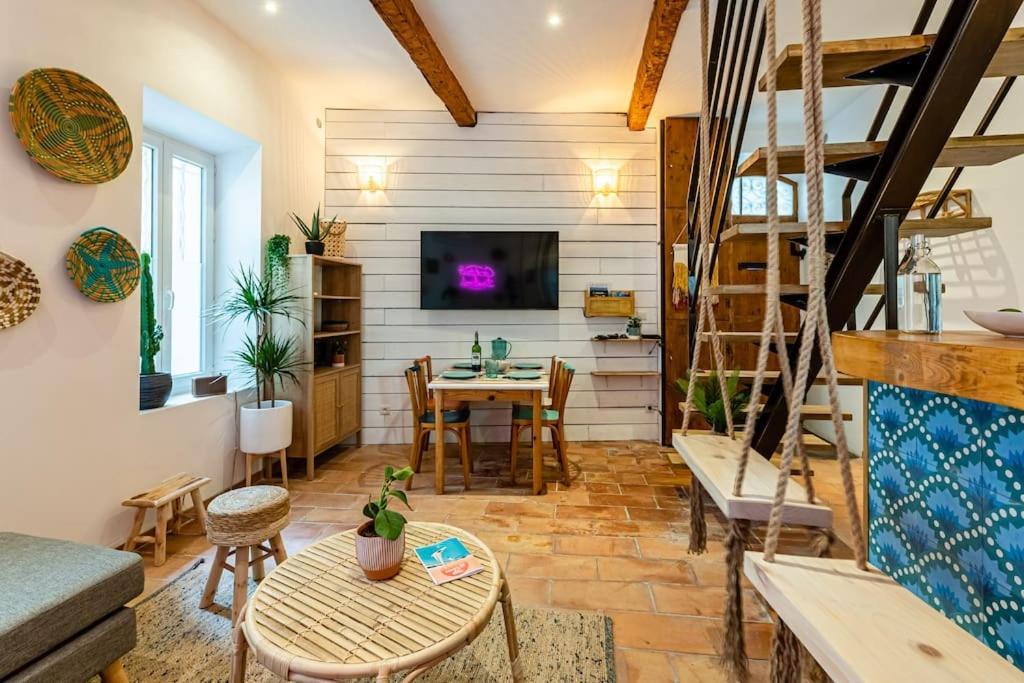 Ciotat Colada Beau Duplex Atypique A 50 M Du Port Classe 3 Etoiles La Ciotat Esterno foto